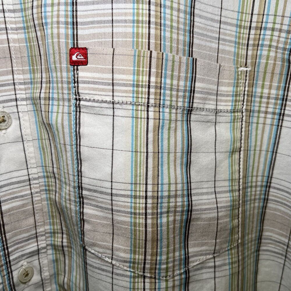 Quiksilver Short Sleeve Button Up Shirt Mens Size M Medium Plaid Multicolor EUC - Picture 3 of 11